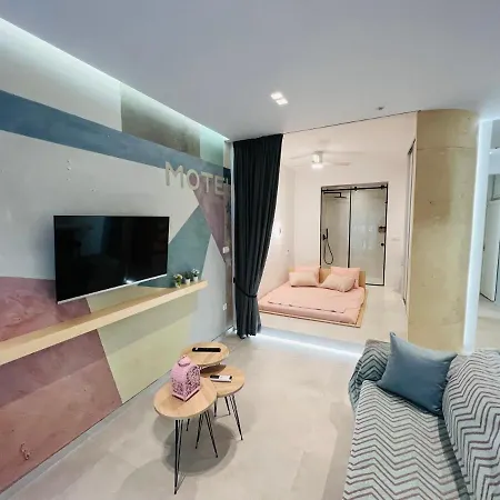 Apartment Bright And Modern Downtown Thessaloniki