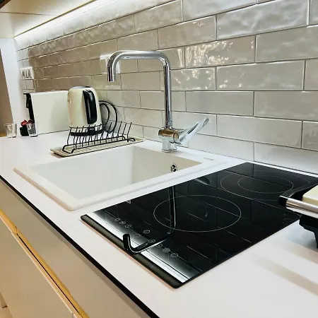 Bright And Modern Downtown *