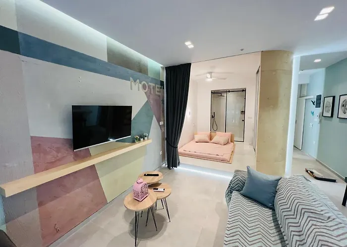 Apartment Bright And Modern Downtown Thessaloniki
