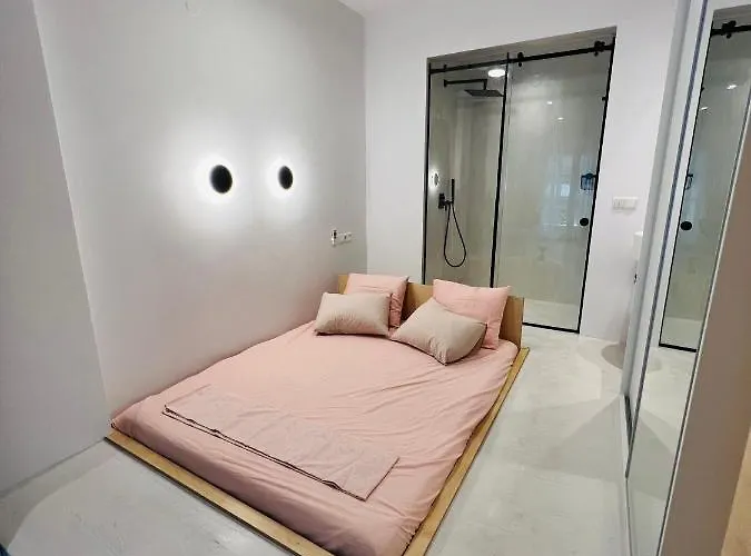 Apartment Bright And Modern Downtown Thessaloniki
