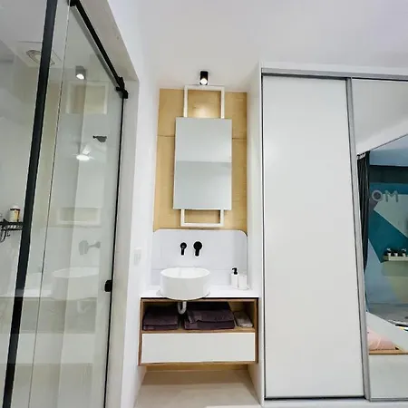 Apartament Bright And Modern Downtown Salonic