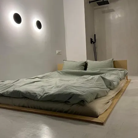 Bright And Modern Downtown Apartament